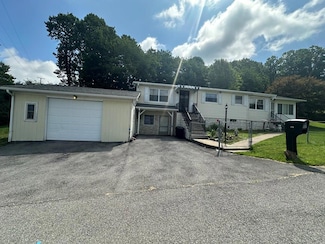 170 Bradley School Rd, Mount Hope, WV 25880