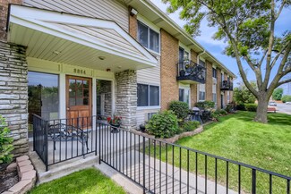 8864 Northshore Dr Unit 2B, Des Plaines, IL 60016