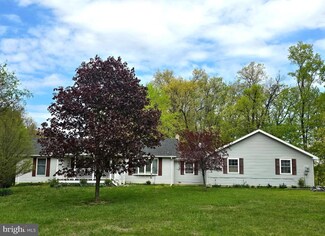 273 Tolley Ln, Berkeley Springs, WV 25411