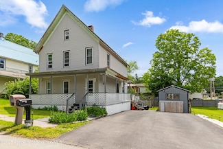 30 William St, Hallstead, PA 18822