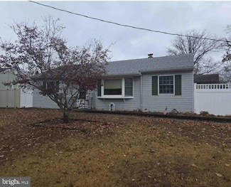 9 Duke Ave, Stratford, NJ 08084