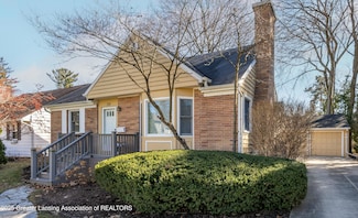 319 Oxford Rd, East Lansing, MI 48823