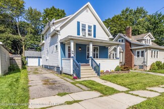1842 Delevan Ave, Lansing, MI 48910