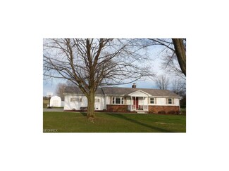 6815 Styme Rd, Lowellville, OH 44436