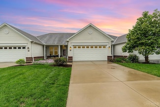 1315 Grovesedge Dr, Maineville, OH 45039