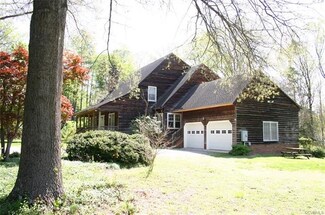 10326 Holly Hill Rd, Glen Allen, VA 23059