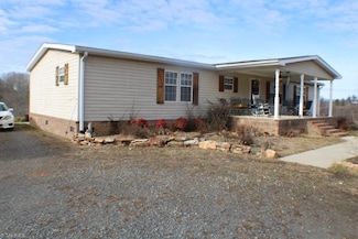 2086 Ray Loop Rd, Westfield, NC 27053