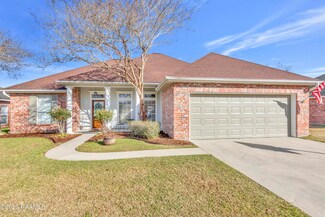 105 Windrow Dr, Broussard, LA 70518
