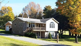 1940 Hinman Settler Rd, Orleans, VT 05860