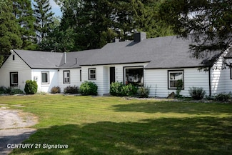 2705 Mccarty Rd, Saginaw, MI 48603