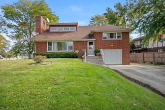 9945 Kennedy Ave, Highland, IN 46322