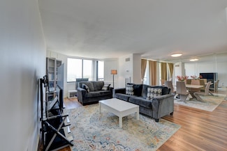530 Harmon Cove Tower Unit 530, Secaucus, NJ 07094