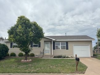 93 Paul Ave, Guymon, OK 73942