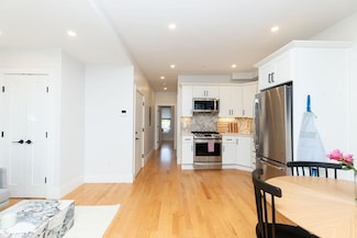 120 Bremen St Unit 1, Boston, MA 02128