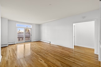206 Shearwater Ct W Unit 65, Jersey City, NJ 07305
