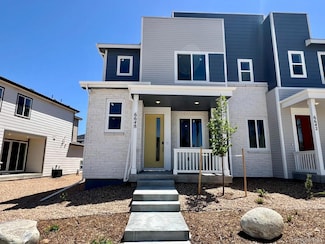 6648 N Nepal Ct, Aurora, CO 80019