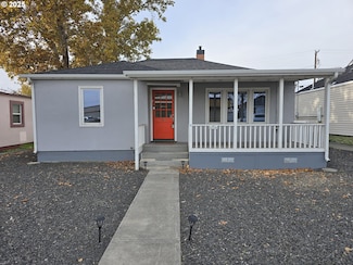 210 SW 3rd St, Hermiston, OR 97838