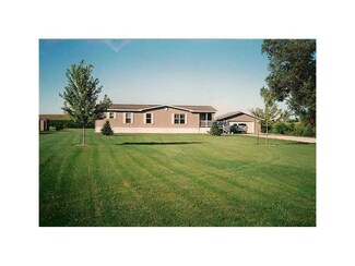 3017 118th St, Amana, IA 52203