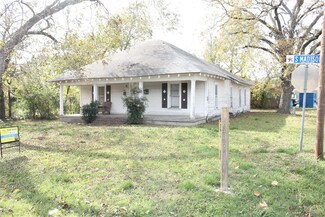 400 S Madison St, Kaufman, TX 75142