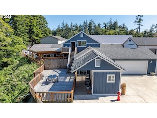 1935 17th St, North Bend, OR 97459