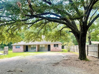 19 A & B Big Spring Rd, Picayune, MS 39466