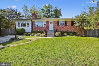 13705 Frankfort Ct, Rockville, MD 20853