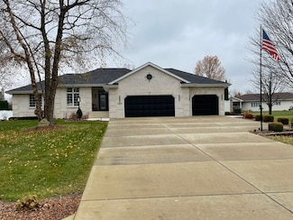 2940 River Bend Dr, Kankakee, IL 60901