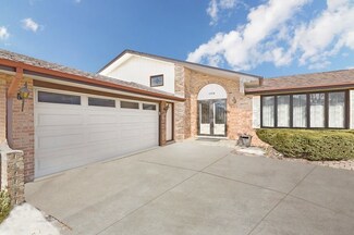12218 Lake View Dr, Orland Park, IL 60467