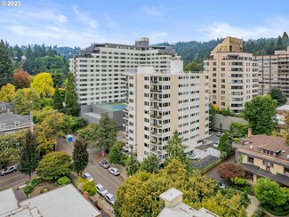 2211 SW Park Place Unit 702, Portland, OR 97205