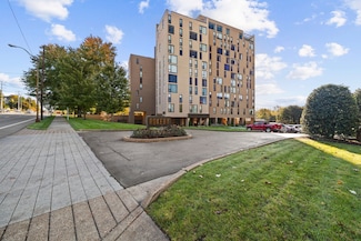 3901 W End Ave Unit 303, Nashville, TN 37205