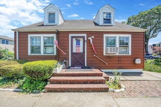 7 Zemek St, Valley Stream, NY 11580