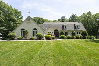 8 Mercer Ln, Franklin, MA 02038