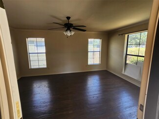 7615 Robin Rd, Dallas, TX 75209