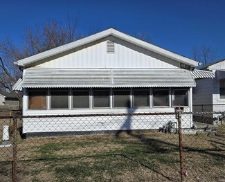 1515 Florence St, Evansville, IN 47710