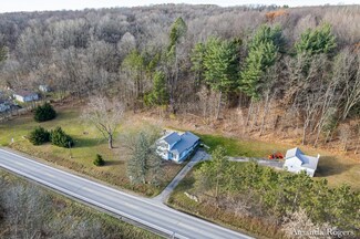 14182 Fulton St E, Lowell, MI 49331