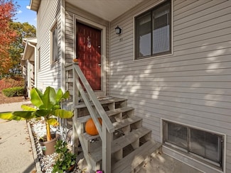 159 Highwood Dr, Franklin, MA 02038