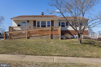17 Dryden Rd, New Castle, DE 19720