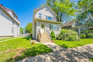 1032 S Maple Ave, Oak Park, IL 60304