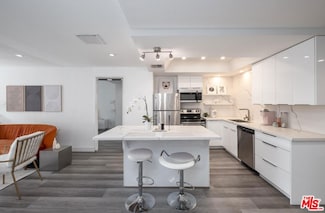 321 S San Vicente Blvd Unit 101, Los Angeles, CA 90048