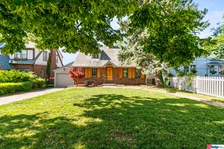 4511 Shirley St, Omaha, NE 68106