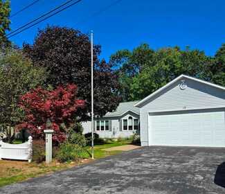 13 Marion St, Concord, NH 03301