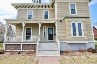 187 Rhode Island Ave, Newport, RI 02840