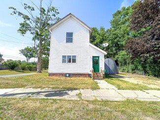212 Jefferson St, Dowagiac, MI 49047