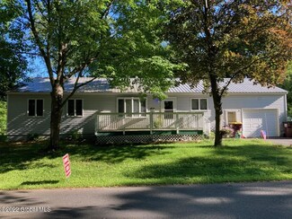 237 5th St, Queensbury, NY 12804