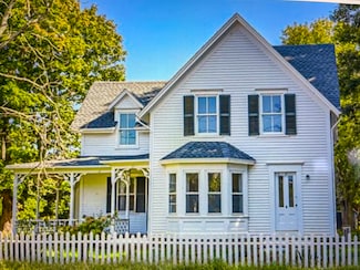 16 South Rd, Chilmark, MA 02535