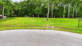125 Kentucky Ln, Lafayette, LA 70507