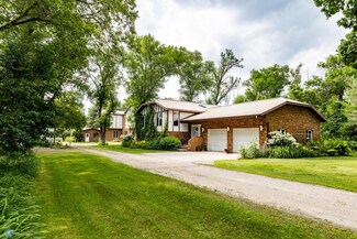 5102 16th St N, Fargo, ND 58102