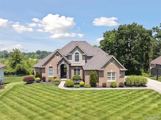4348 Oak Tree Trail, Fenton, MI 48430