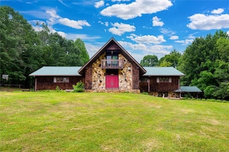 169 Homestead Rd, Pickens, SC 29671
