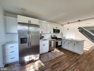 415 Cumberland Ave, Magnolia, NJ 08049